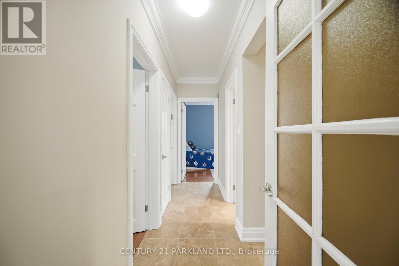 73 Sunset Trail, Toronto, Ontario  M9M 1J7 - Photo 18 - W13226340