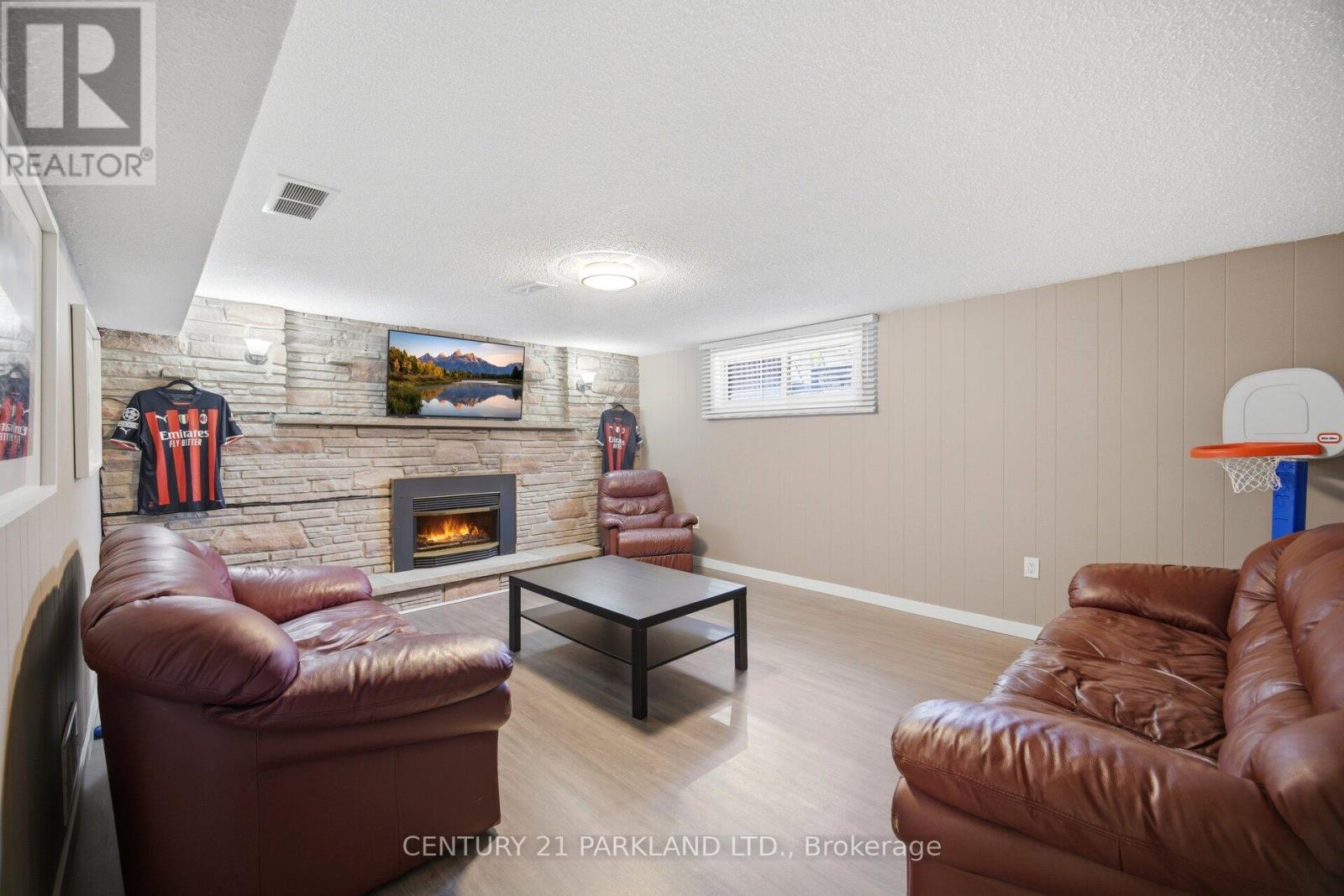 73 Sunset Trail, Toronto, Ontario  M9M 1J7 - Photo 30 - W13226340