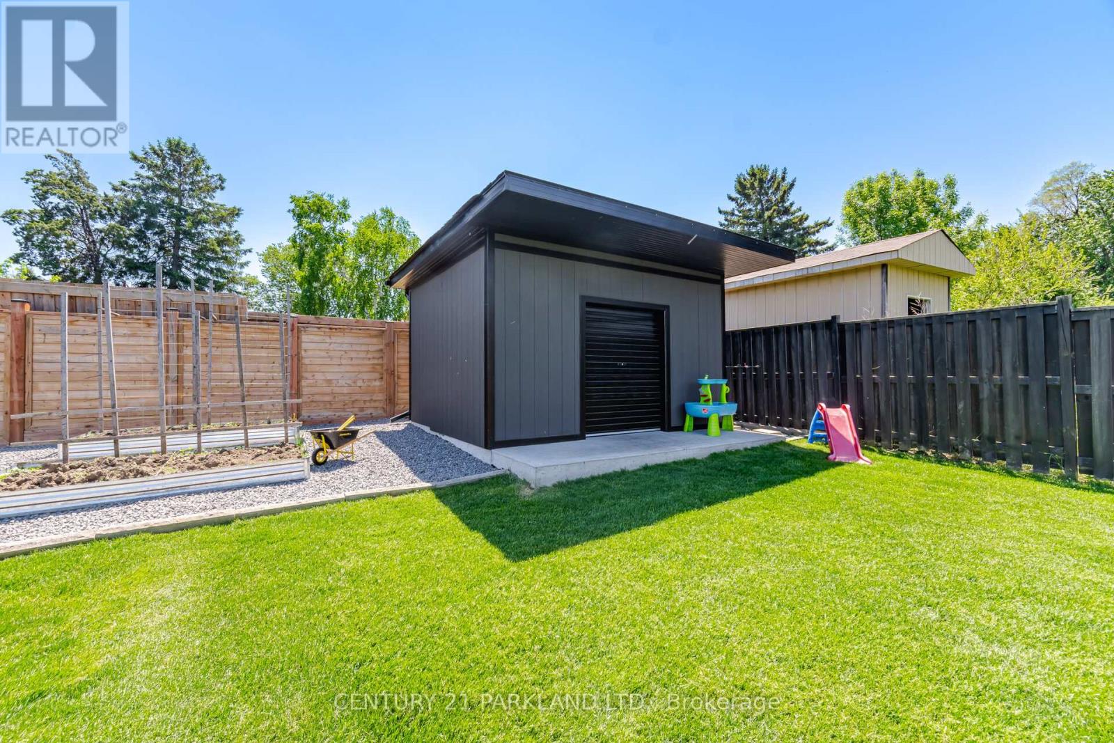73 Sunset Trail, Toronto, Ontario  M9M 1J7 - Photo 39 - W13226340