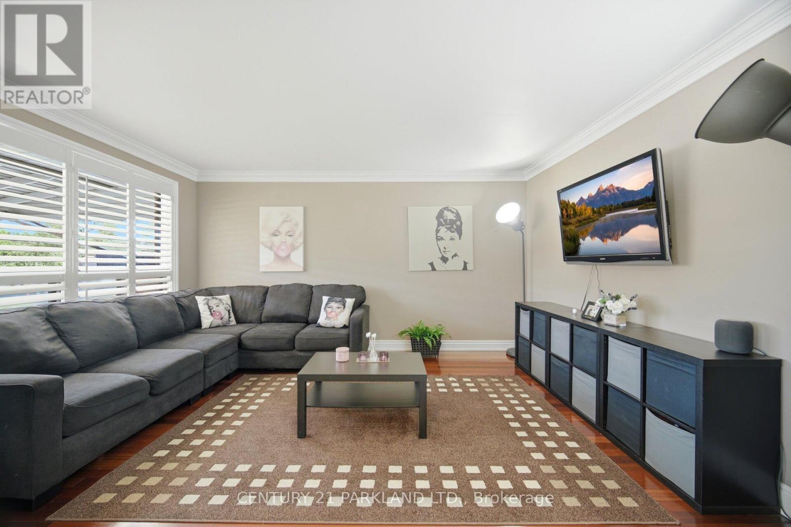 73 Sunset Trail, Toronto, Ontario  M9M 1J7 - Photo 6 - W13226340
