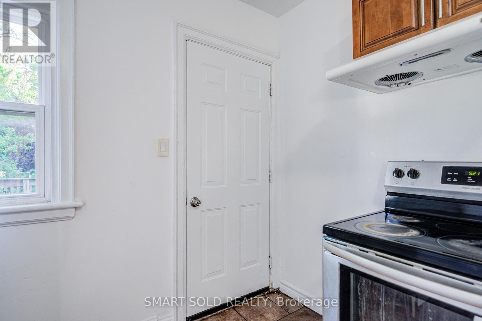 77 Fennell Avenue, Hamilton, Ontario  L9C 1E8 - Photo 7 - X13226186