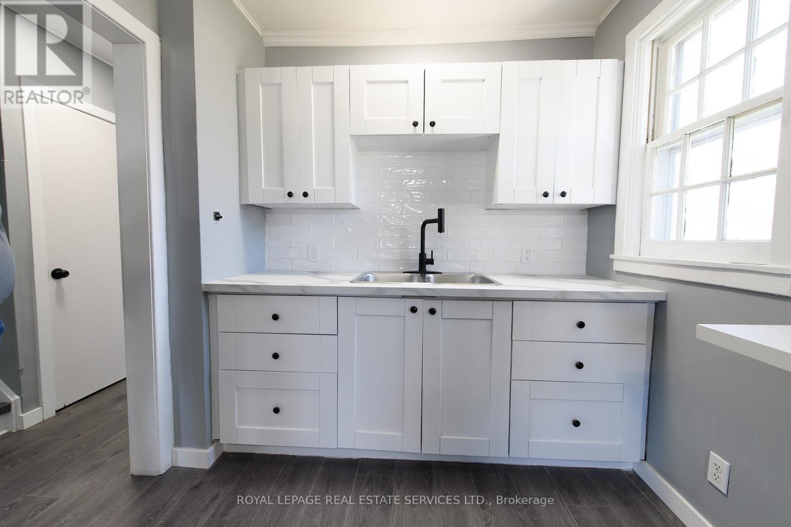 701 5th Street E, Owen Sound, Ontario  N4K 1E4 - Photo 15 - X13226272