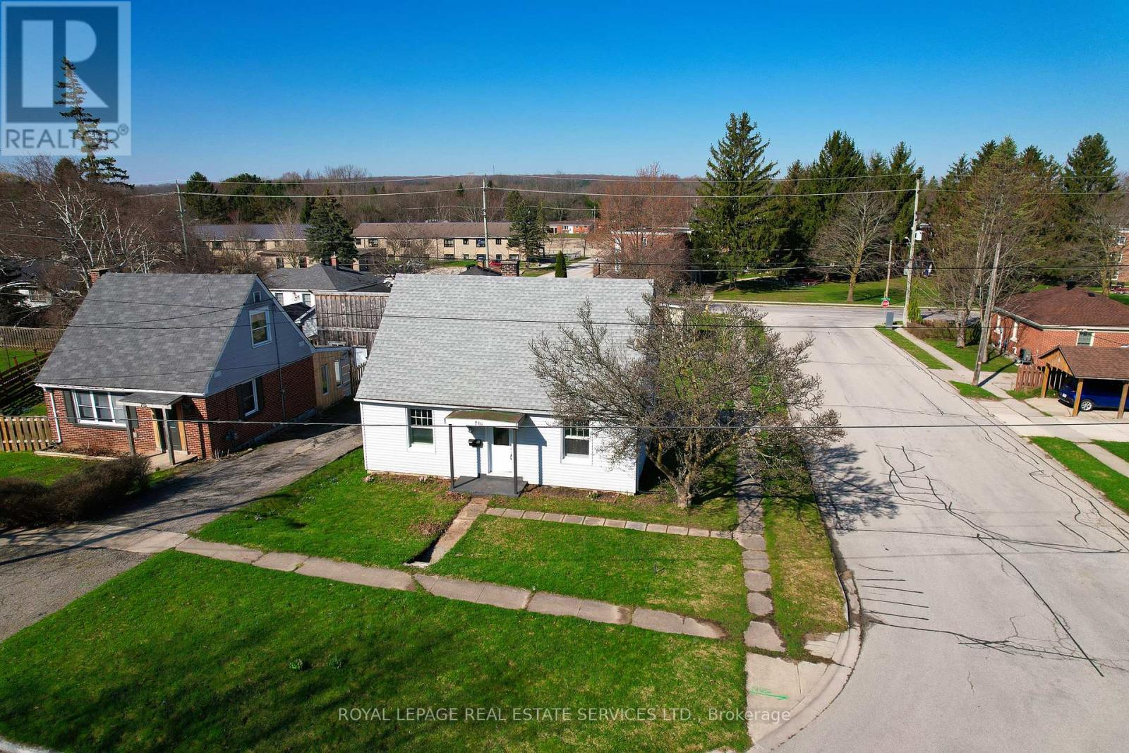 701 5th Street E, Owen Sound, Ontario  N4K 1E4 - Photo 2 - X13226272