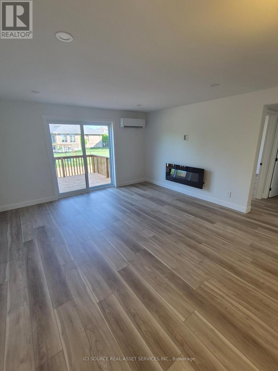 Unit A - 128 Hastings Park Drive, Belleville, Ontario  K8P 0J4 - Photo 8 - X13226310
