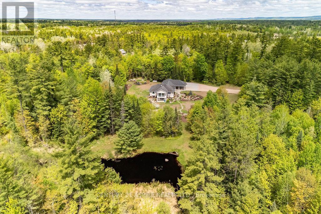 393 Portage Road, Petawawa, Ontario  K8A 2W8 - Photo 16 - X13226348