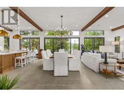 1100 CAPTAINS LANE