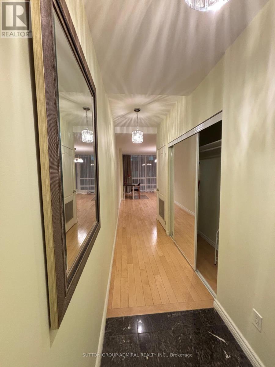 905 - 263 Wellington Street W, Toronto, Ontario  M5V 3E6 - Photo 5 - C13226384