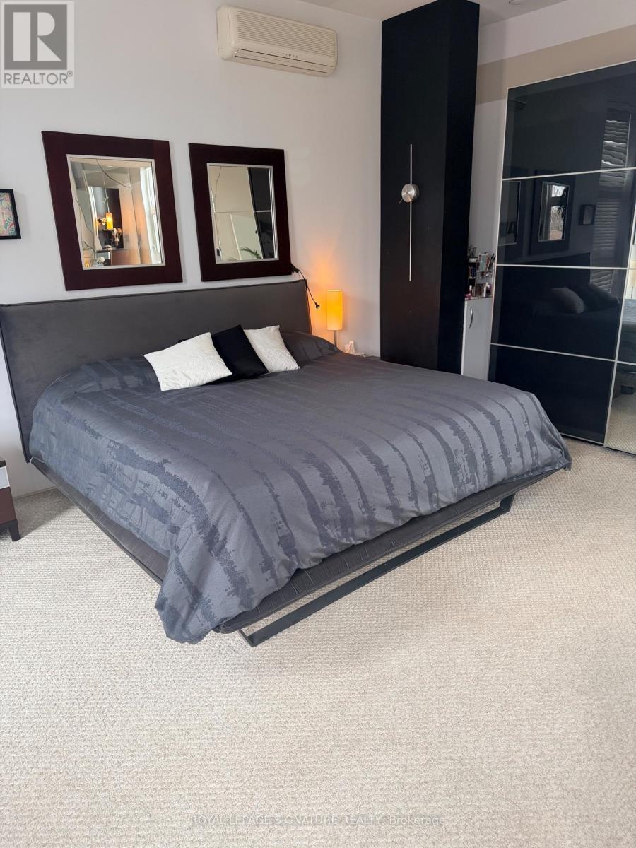 90 Berkinshaw Crescent, Toronto, Ontario  M3B 2T2 - Photo 22 - C13226408