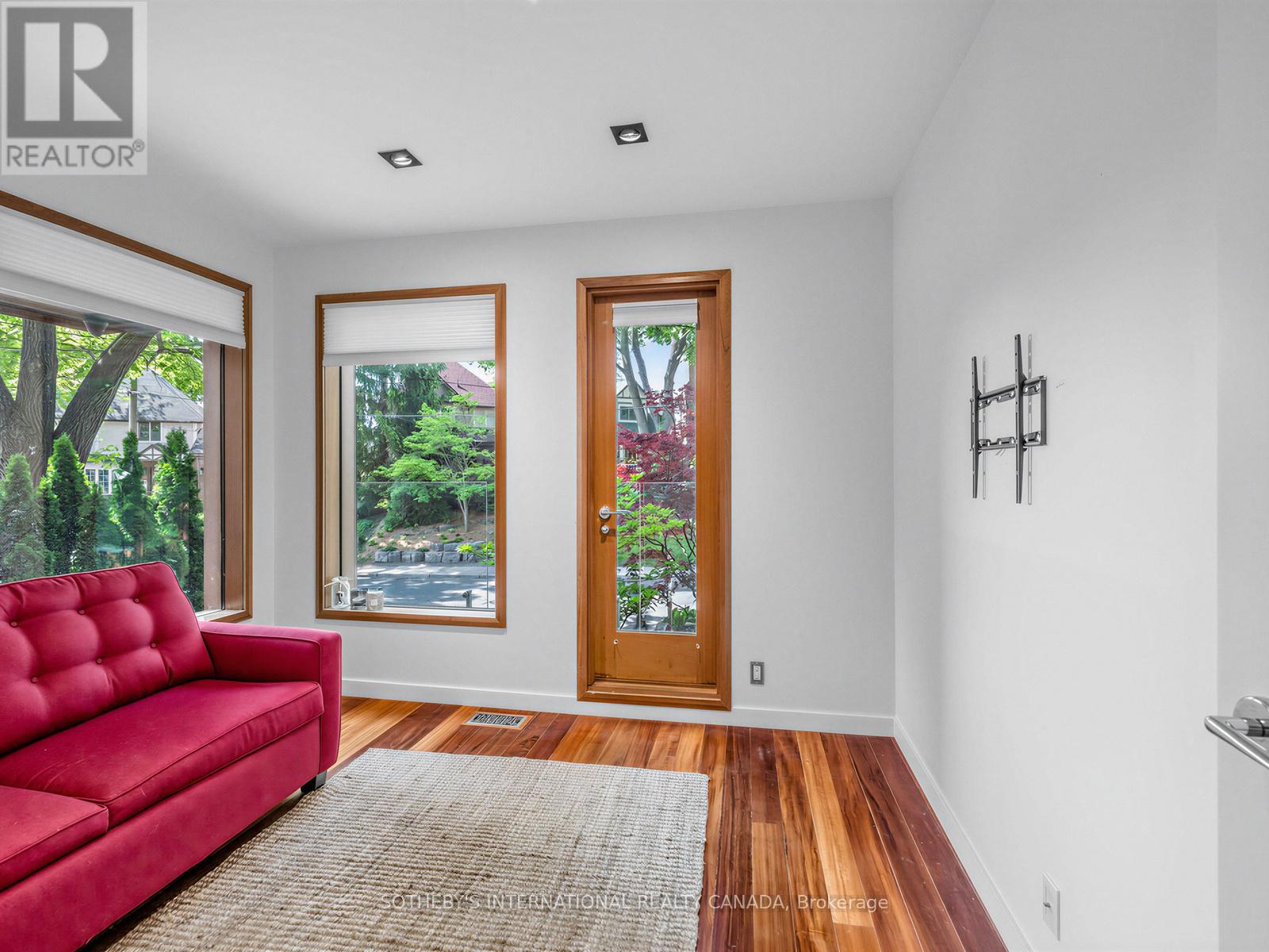 30 Regal Road, Toronto, Ontario  M6H 2J7 - Photo 10 - C13226412