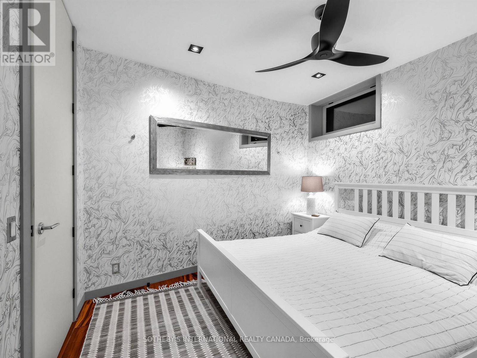 30 Regal Road, Toronto, Ontario  M6H 2J7 - Photo 12 - C13226412