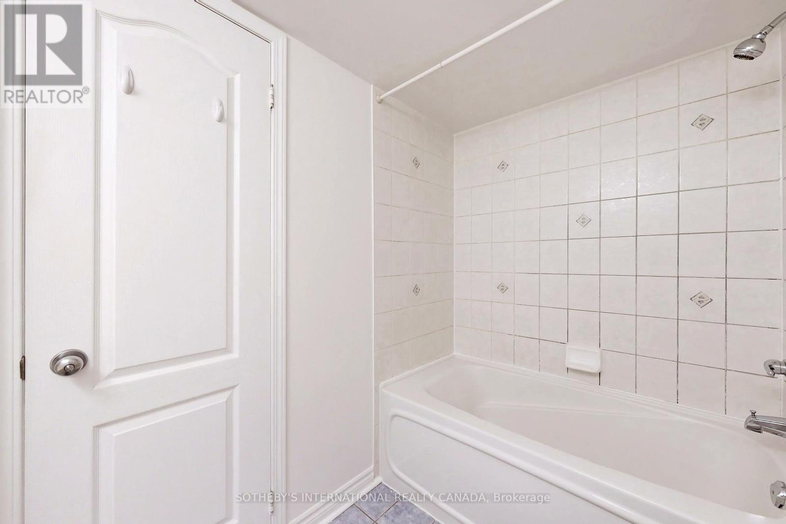 1310 - 2 Rean Drive, Toronto, Ontario  M2K 3B8 - Photo 19 - C13226416