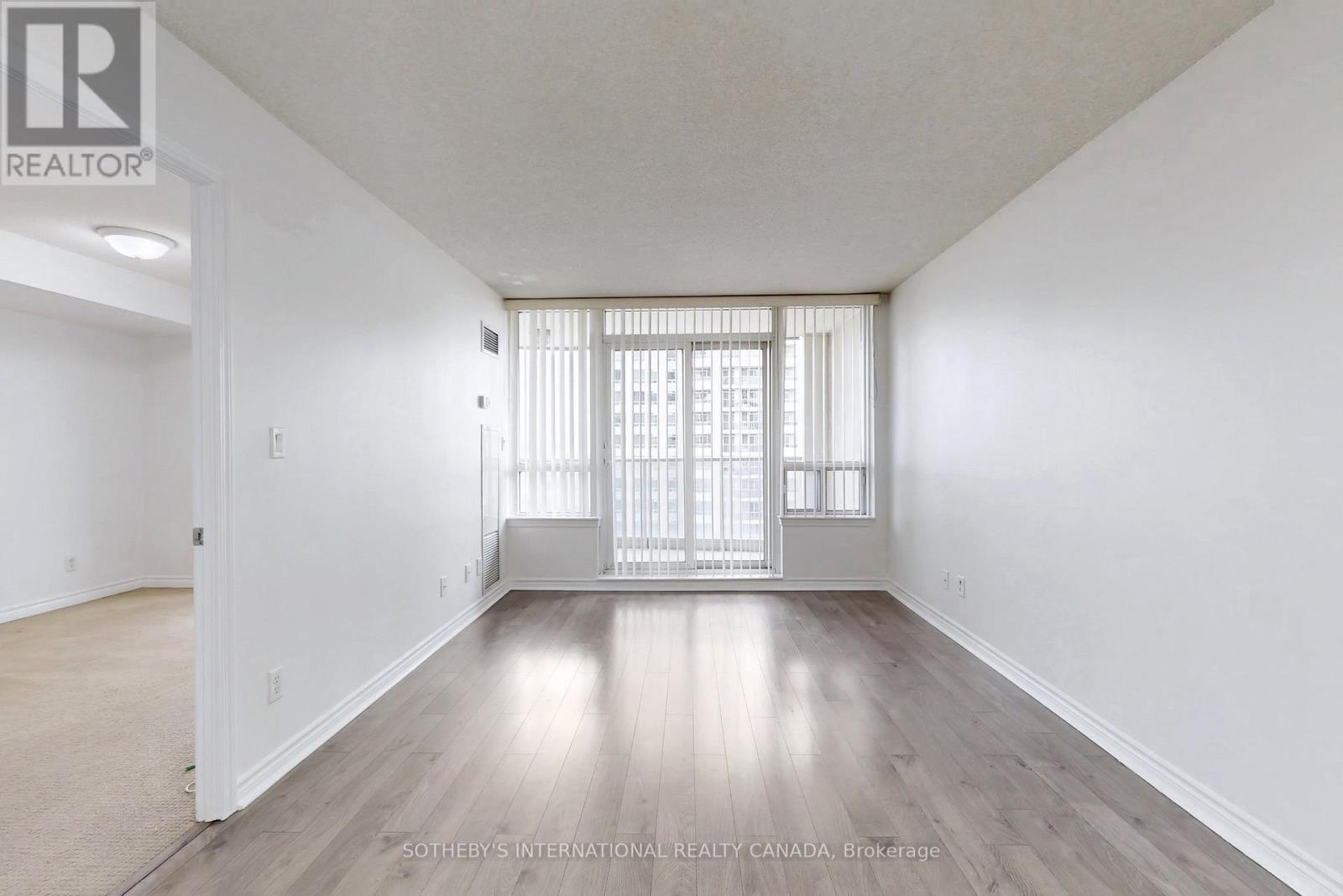 1310 - 2 Rean Drive, Toronto, Ontario  M2K 3B8 - Photo 4 - C13226416