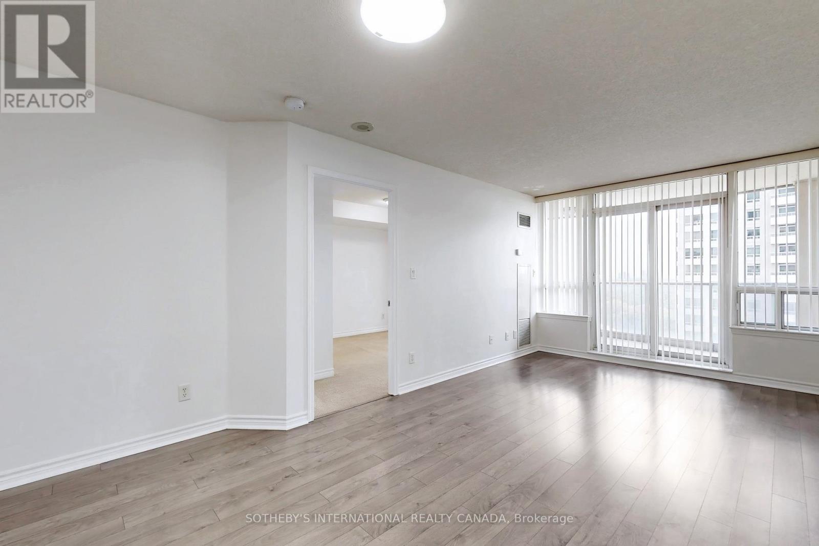 1310 - 2 Rean Drive, Toronto, Ontario  M2K 3B8 - Photo 6 - C13226416