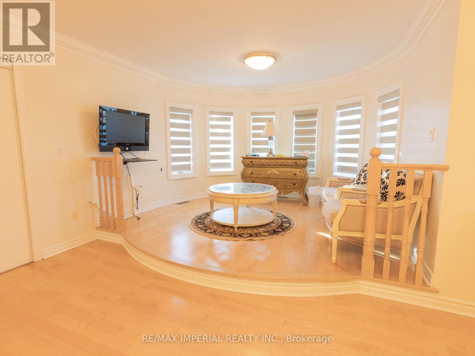 2 Farnham Drive, Richmond Hill, Ontario  L4B 4B4 - Photo 22 - N13226356
