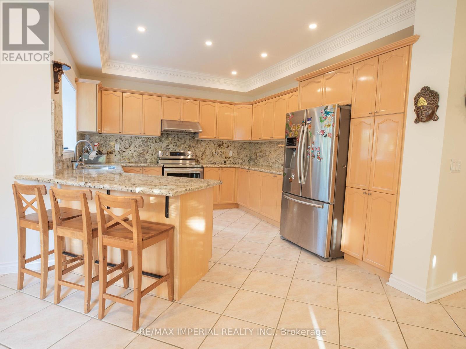 2 Farnham Drive, Richmond Hill, Ontario  L4B 4B4 - Photo 8 - N13226356