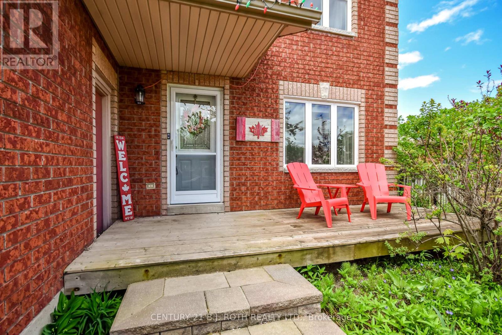 42 Farmstead Crescent, Barrie (Holly), Ontario L4N 8S1 - Photo 2 - S13226344