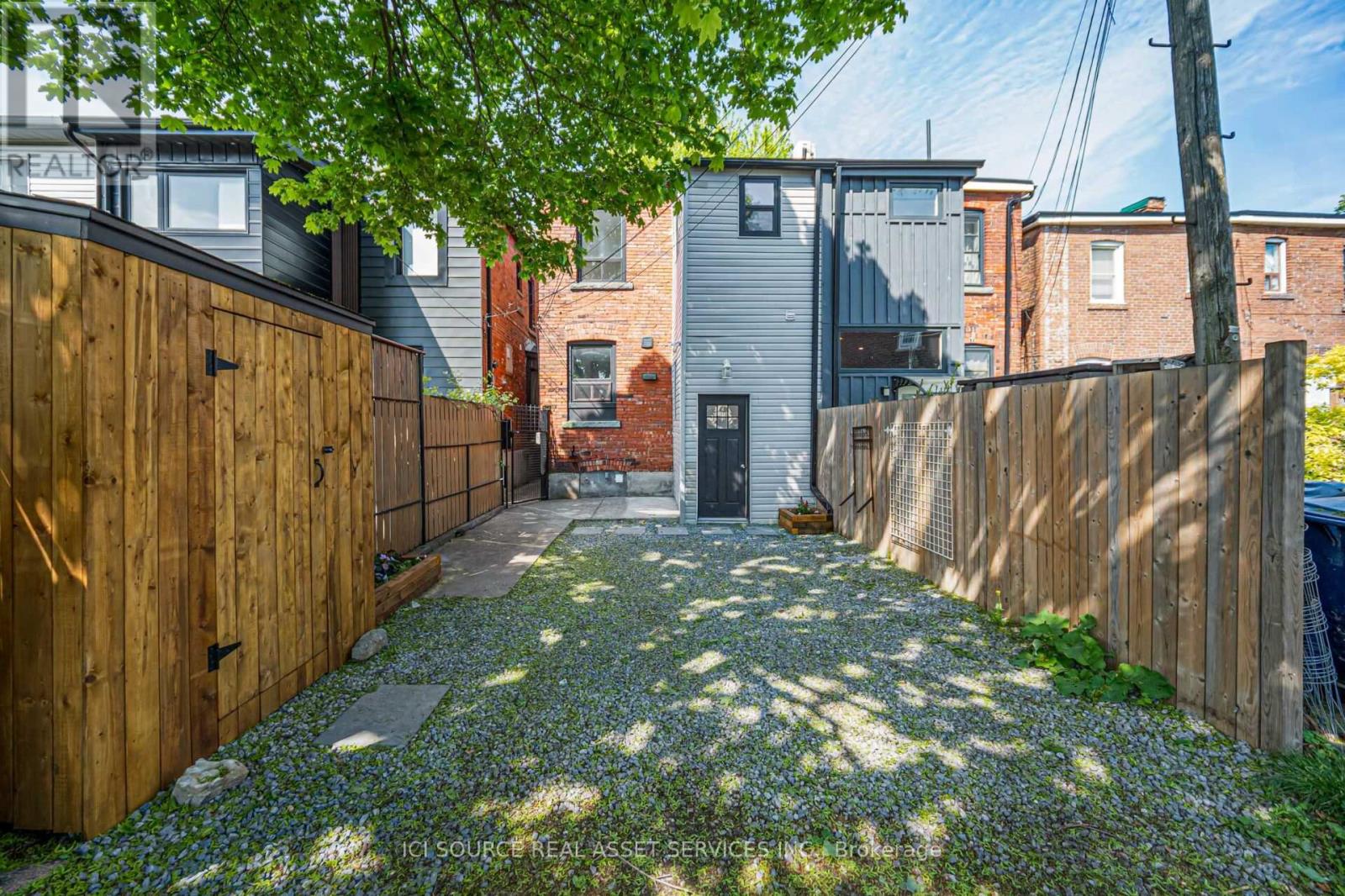 213 Laughton Avenue, Toronto, Ontario  M6N 2X7 - Photo 21 - W13226400