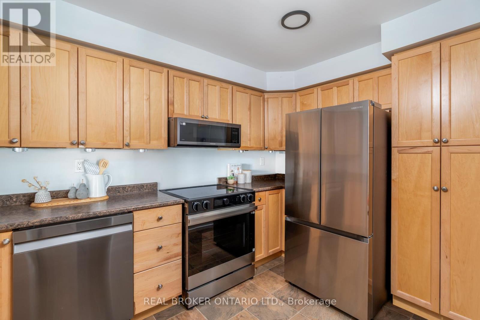 1601 - 3845 Lake Shore Boulevard W, Toronto, Ontario  M8W 4Y3 - Photo 4 - W13226426