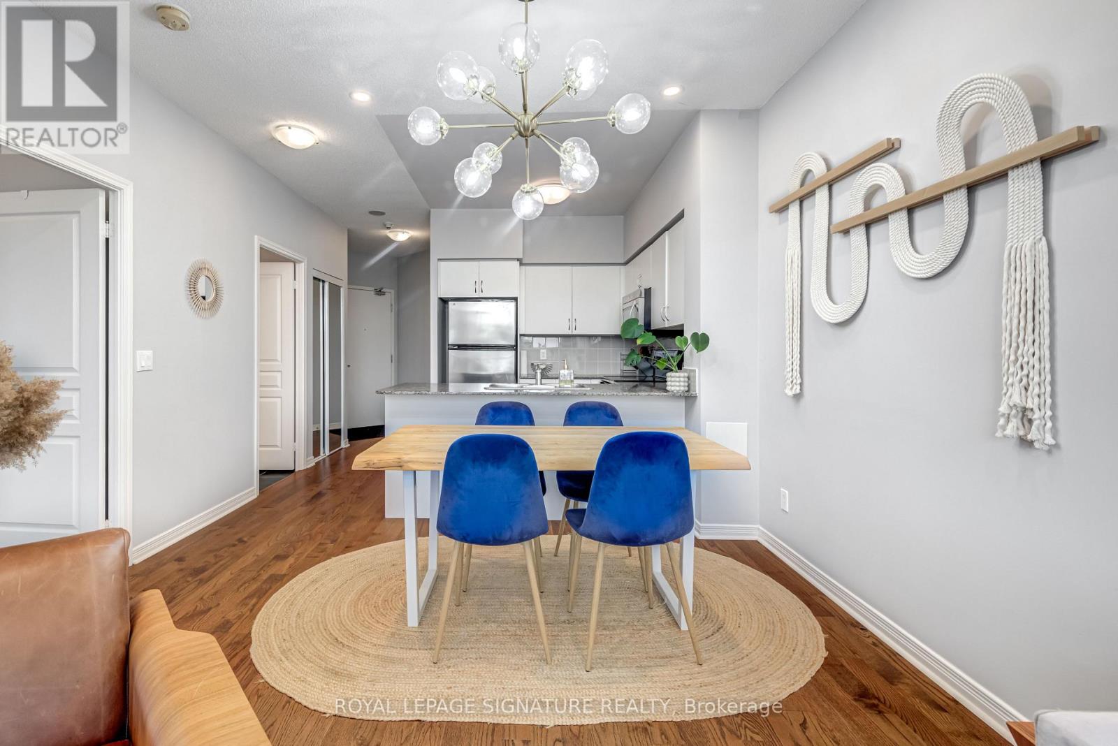 204 - 2230 Lake Shore Boulevard W, Toronto, Ontario  M8V 0B2 - Photo 3 - W13225134
