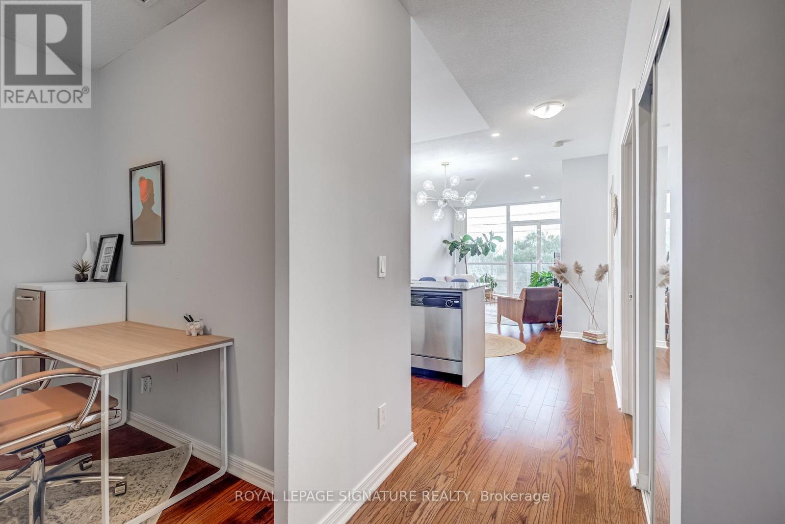 204 - 2230 Lake Shore Boulevard W, Toronto, Ontario  M8V 0B2 - Photo 9 - W13225134