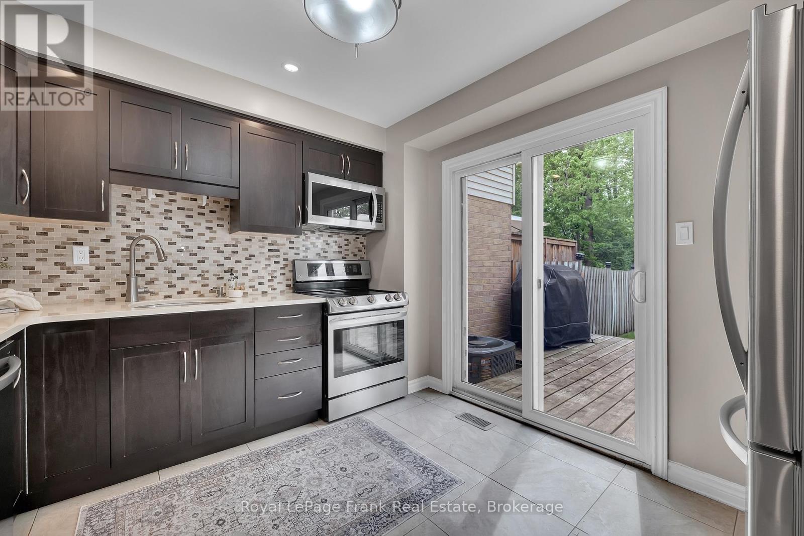 107 Yorkville Drive, Clarington, Ontario  L1E 2A6 - Photo 6 - E13226466