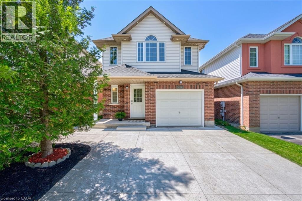 223 BUTTERCUP Court, Waterloo, Ontario