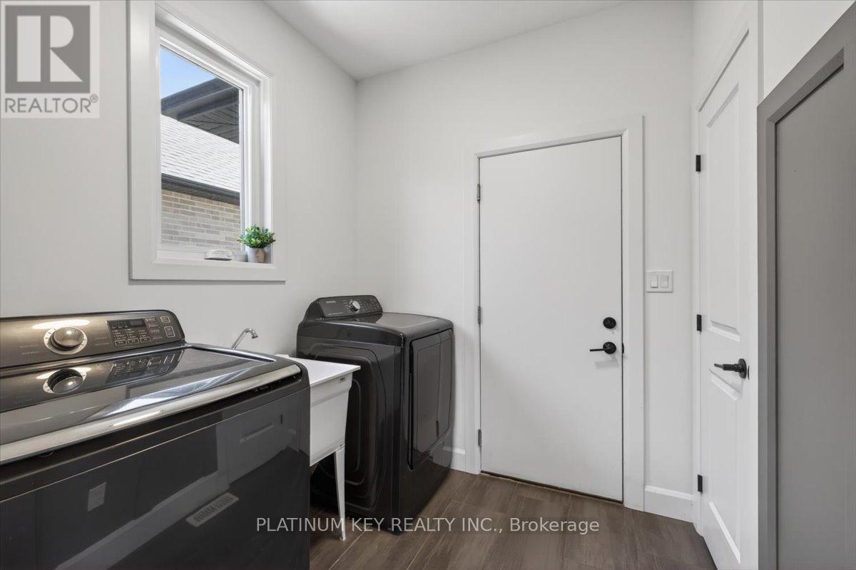 30 Statham Street, Strathroy-Caradoc, Ontario  N7G 0H2 - Photo 13 - X13226440