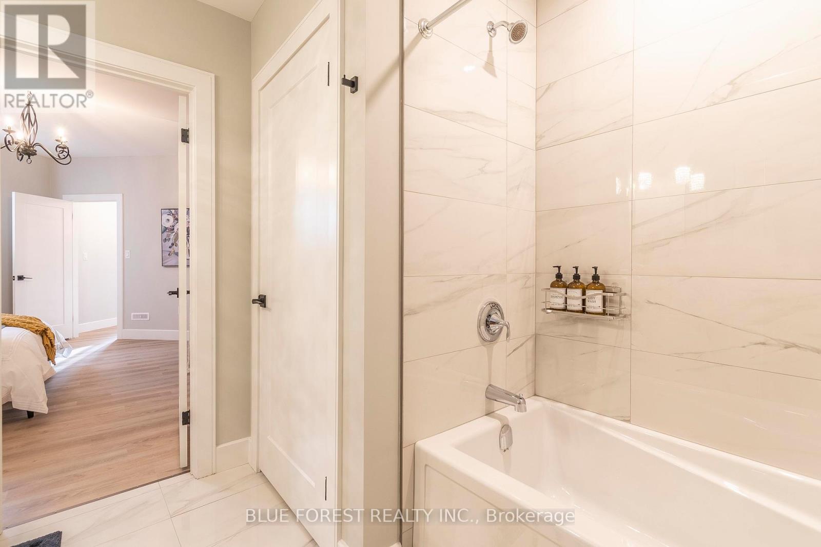 674 Grand View Avenue, London South, Ontario  N6K 3G6 - Photo 17 - X13226458