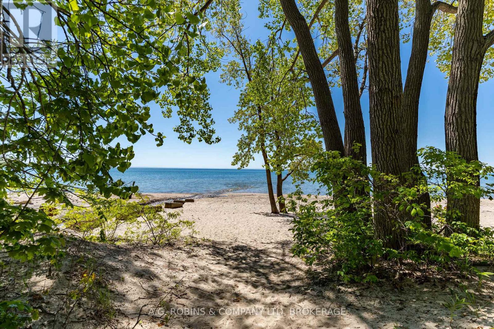 10585 Maplewood Drive, Wainfleet, Ontario  L3K 5V4 - Photo 3 - X13226470