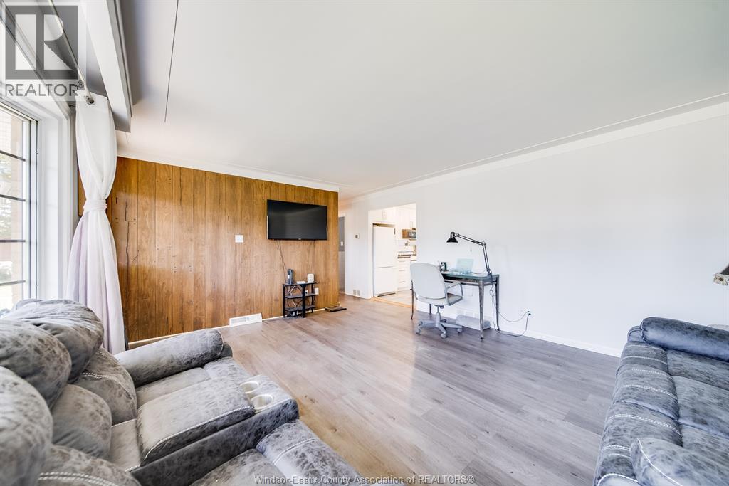 1050 Scofield, Windsor, Ontario  N9G 1L7 - Photo 9 - 26011950