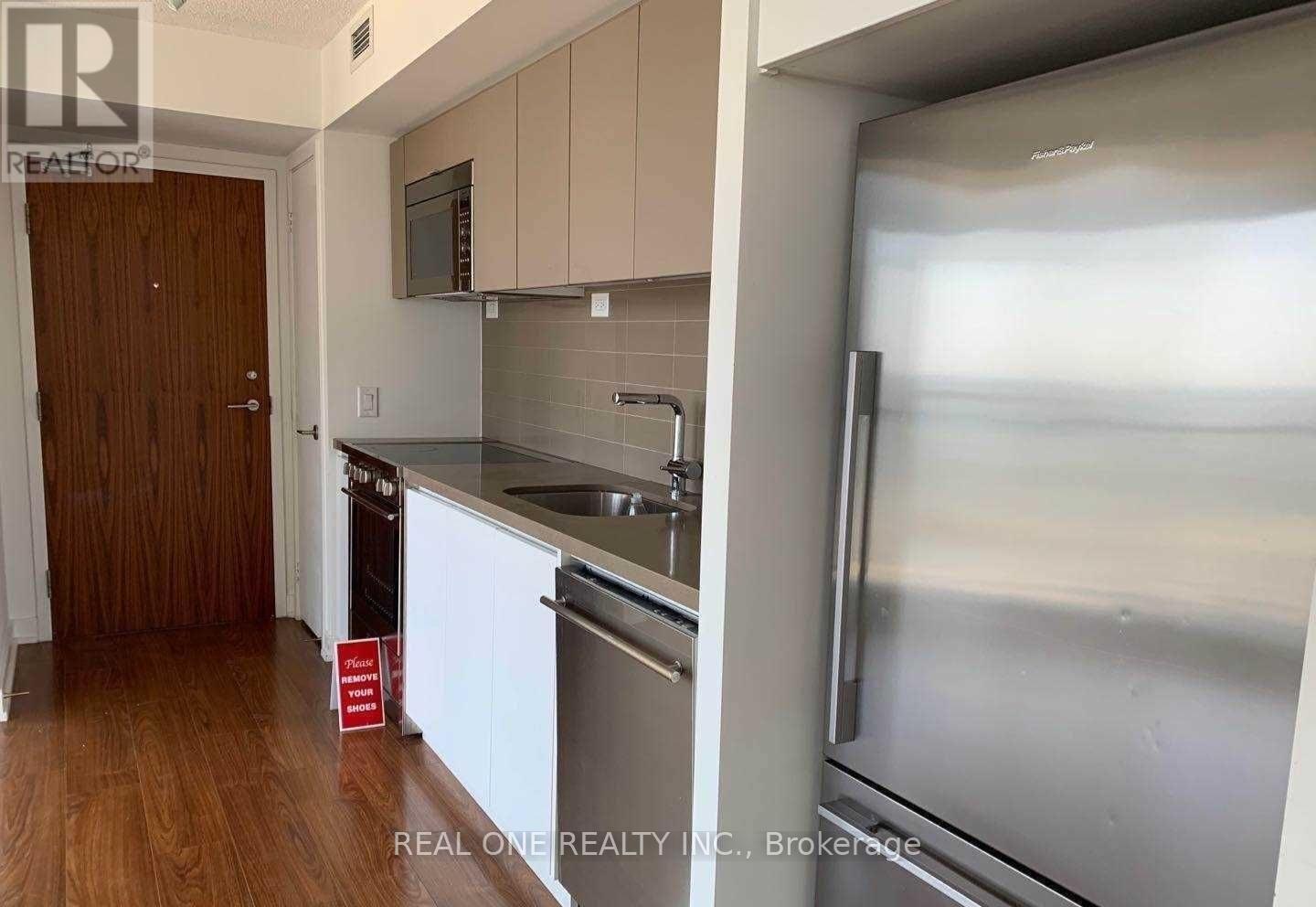 2512 - 85 Queens Wharf Road, Toronto, Ontario  M5V 0J9 - Photo 11 - C13226480