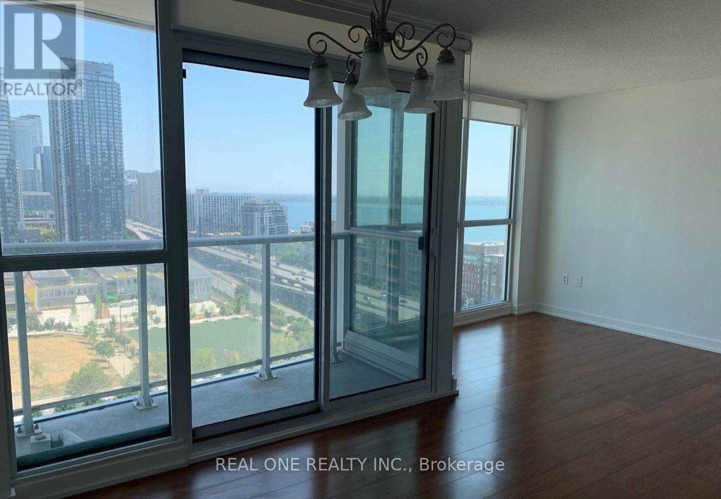 2512 - 85 Queens Wharf Road, Toronto, Ontario  M5V 0J9 - Photo 5 - C13226480