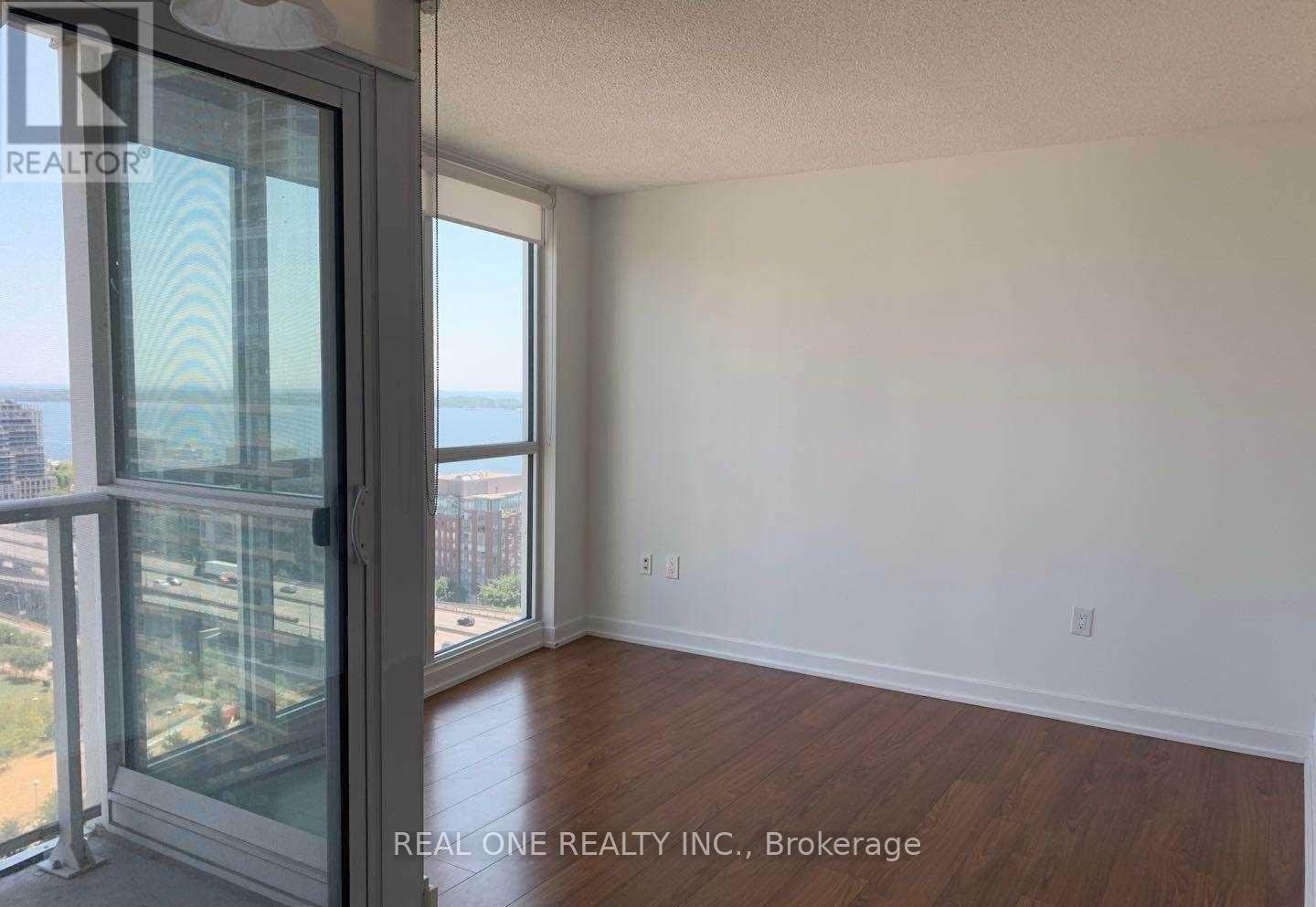 2512 - 85 Queens Wharf Road, Toronto, Ontario  M5V 0J9 - Photo 6 - C13226480