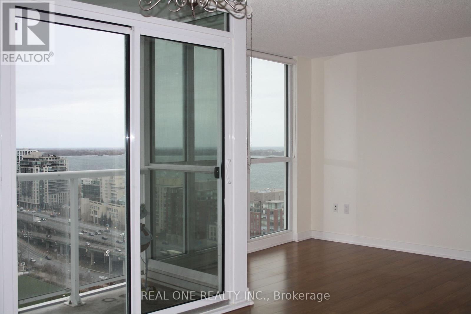 2512 - 85 Queens Wharf Road, Toronto, Ontario  M5V 0J9 - Photo 7 - C13226480