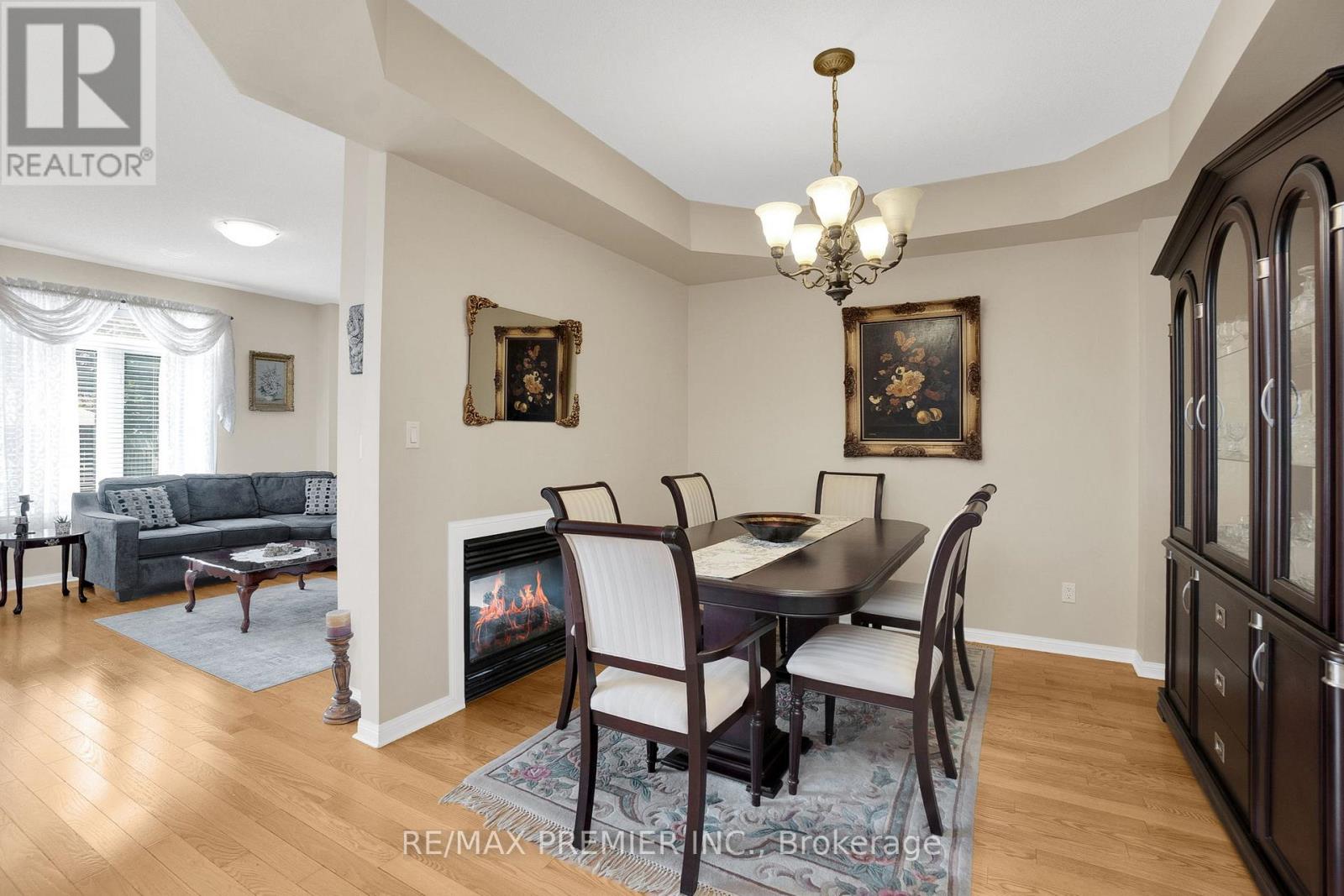431 Pineview Lane, Pickering, Ontario  L1V 7G9 - Photo 11 - E13226460
