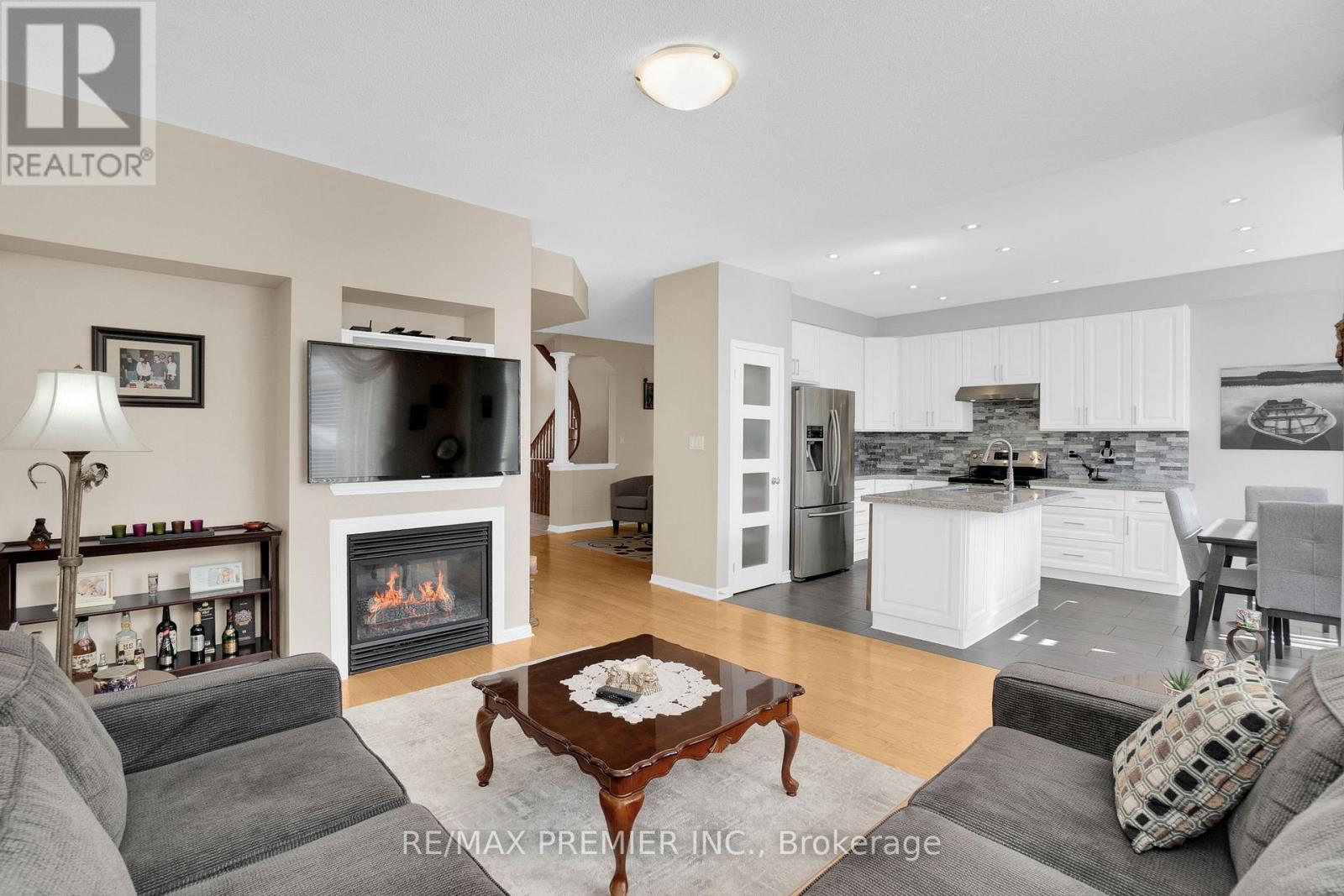 431 Pineview Lane, Pickering, Ontario  L1V 7G9 - Photo 16 - E13226460