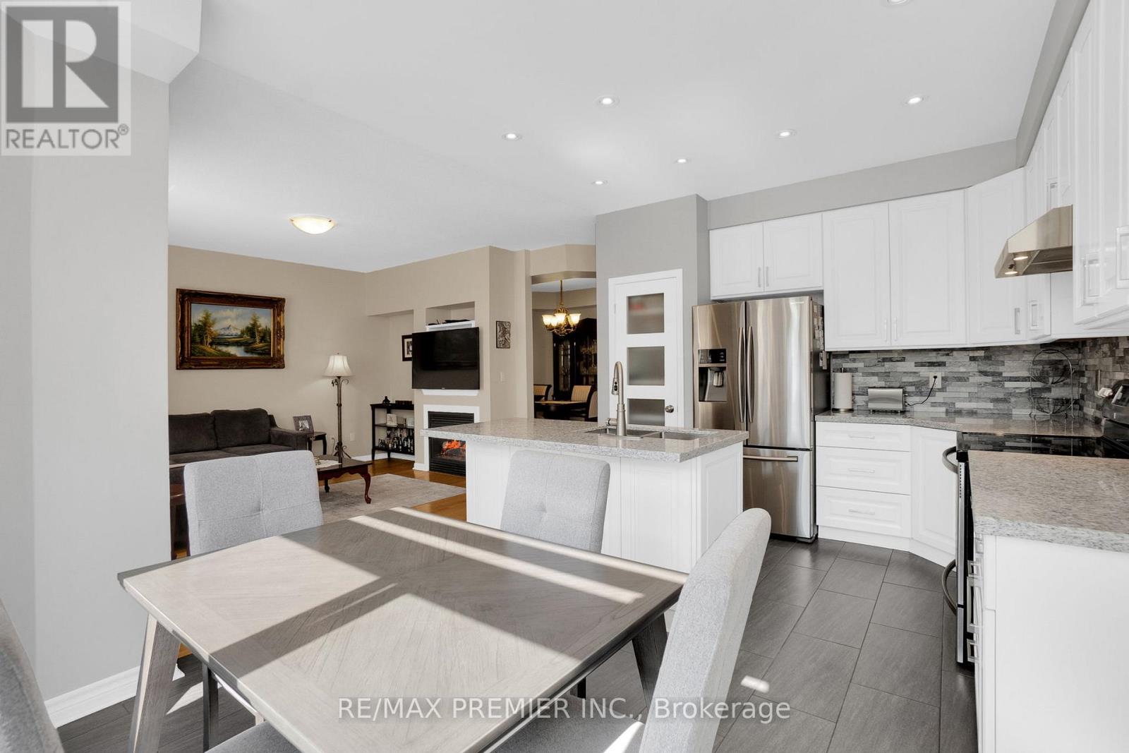 431 Pineview Lane, Pickering, Ontario  L1V 7G9 - Photo 24 - E13226460
