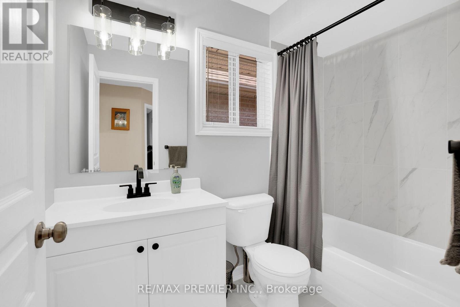 431 Pineview Lane, Pickering, Ontario  L1V 7G9 - Photo 37 - E13226460