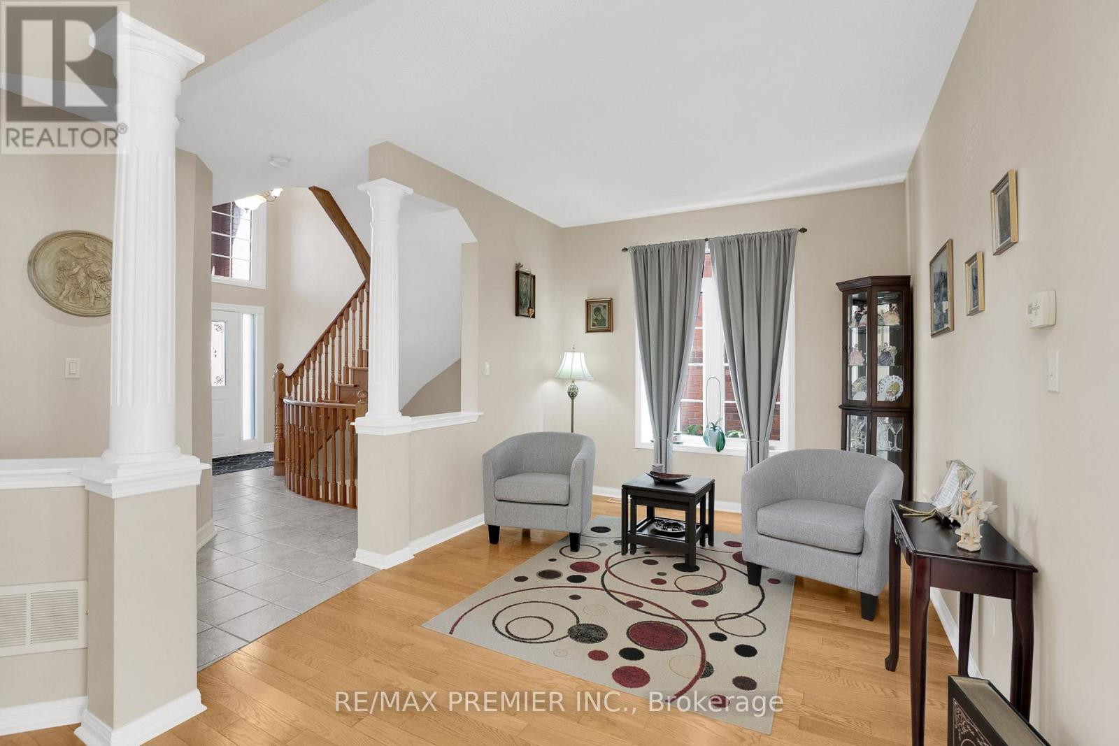 431 Pineview Lane, Pickering, Ontario  L1V 7G9 - Photo 8 - E13226460