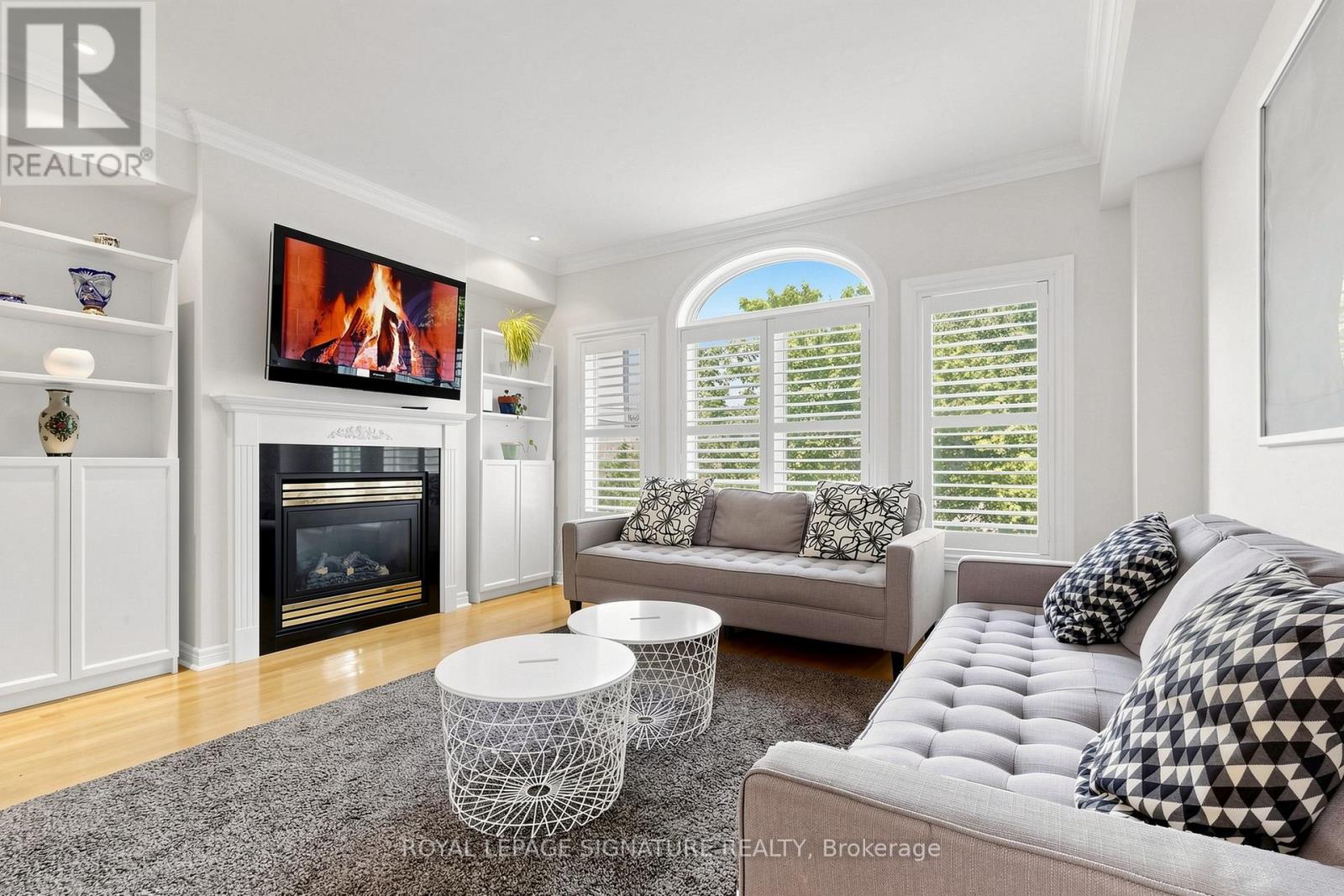 55 San Remo Terrace, Toronto, Ontario  M8Z 6C6 - Photo 2 - W13226482