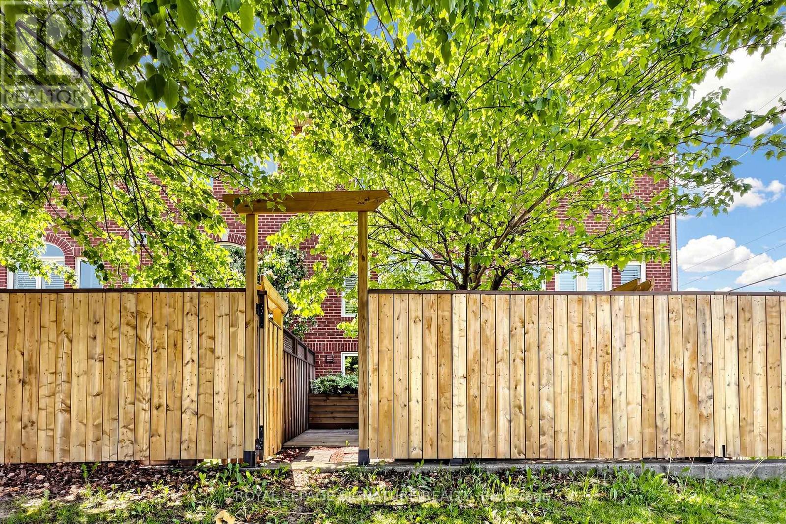 55 San Remo Terrace, Toronto, Ontario  M8Z 6C6 - Photo 41 - W13226482