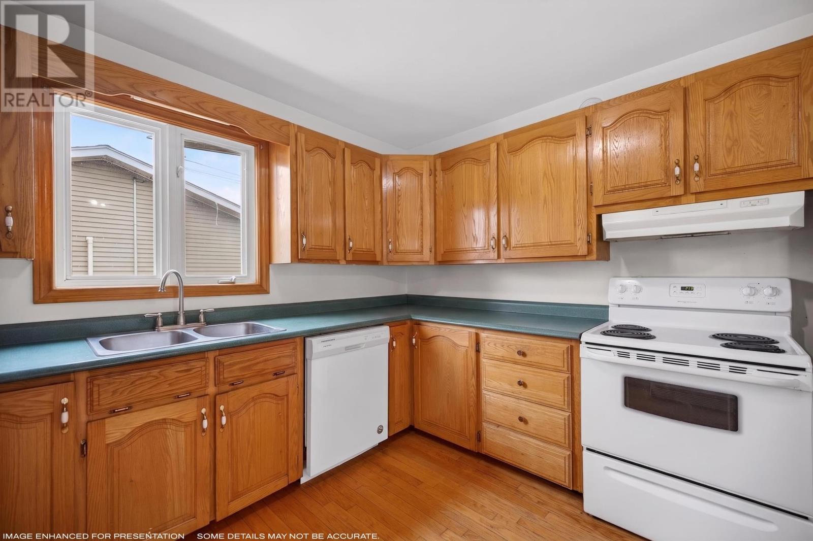136 Stratford Road, Stratford, Prince Edward Island  C1B 1Y4 - Photo 11 - 202612919