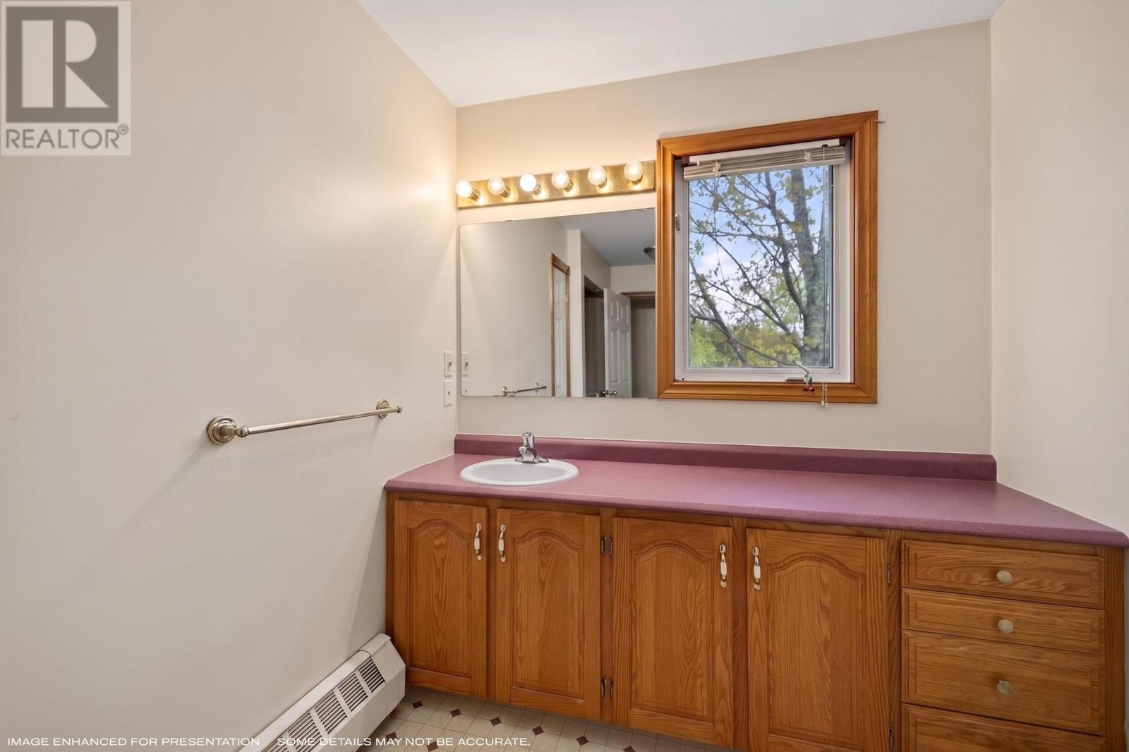 136 Stratford Road, Stratford, Prince Edward Island  C1B 1Y4 - Photo 12 - 202612919