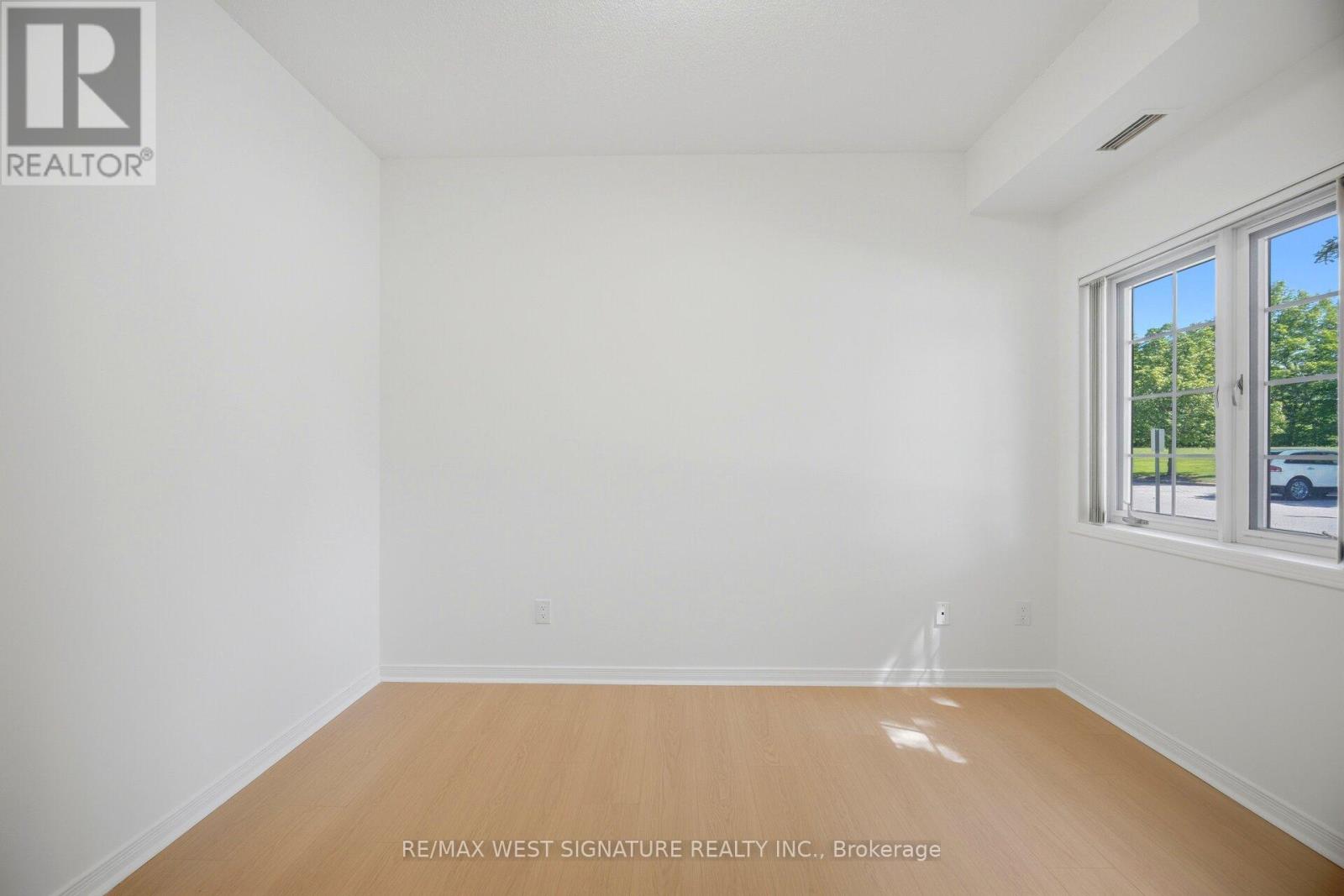 105 - 75 Treelawn Boulevard, Vaughan, Ontario  L0J 1C0 - Photo 13 - N13220428