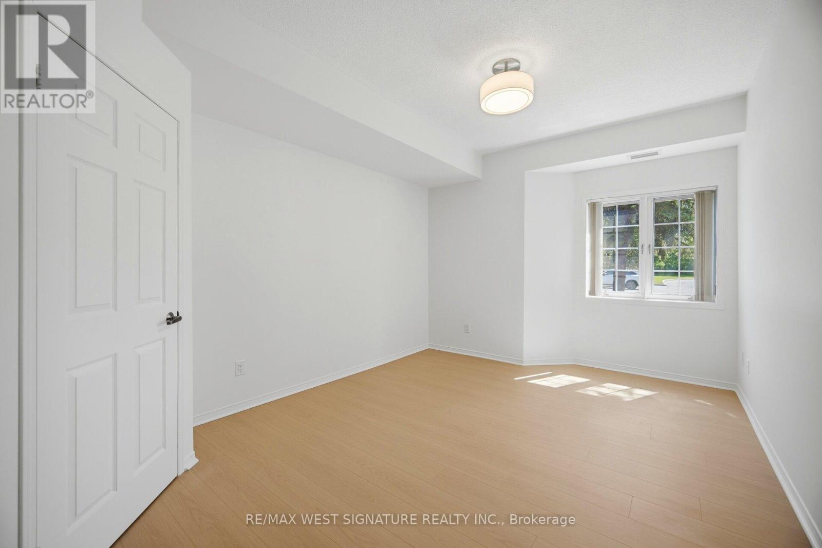105 - 75 Treelawn Boulevard, Vaughan, Ontario  L0J 1C0 - Photo 15 - N13220428