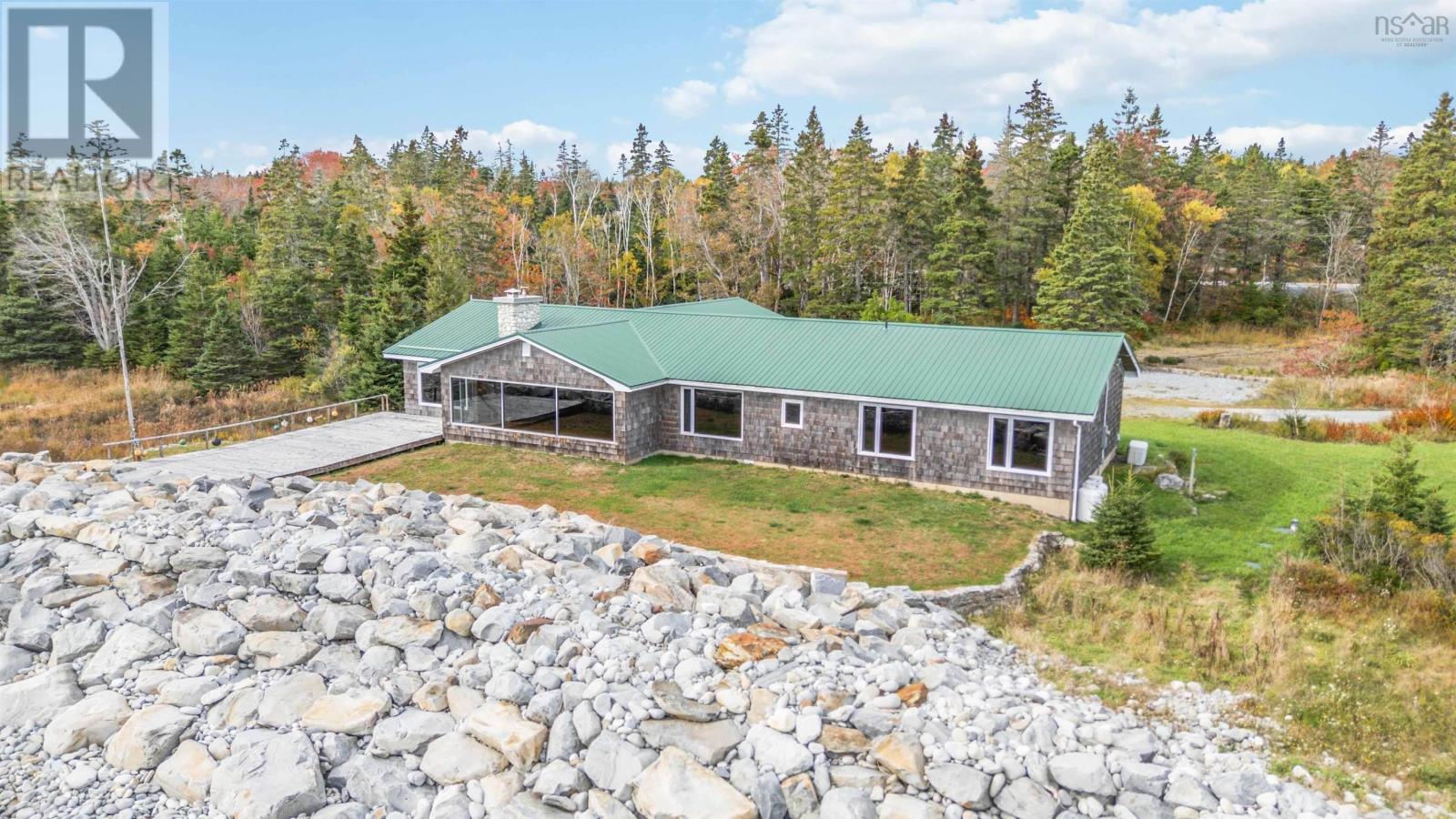 6969 Highway 3, Hunts Point, Nova Scotia  B0T 1G0 - Photo 3 - 202527615