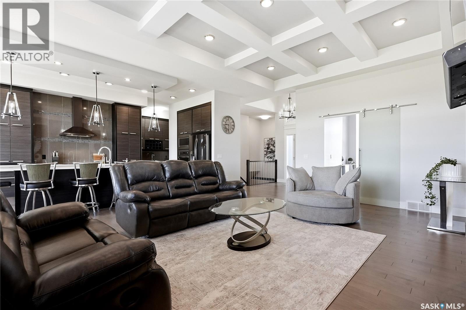 739 Hastings Cove, Saskatoon, Saskatchewan  S7V 0G6 - Photo 5 - SK037619