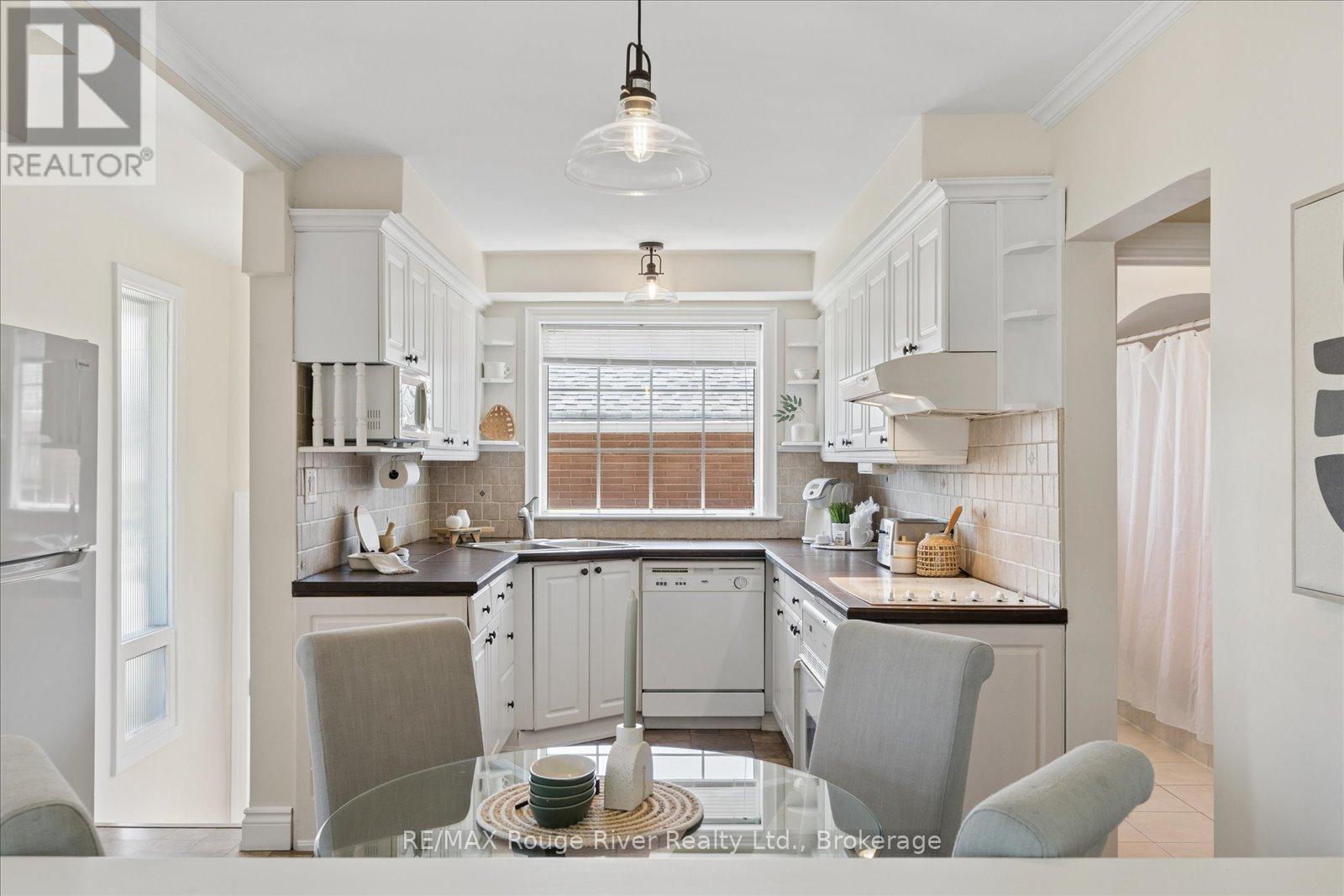 Lorem Ipsum Dolor Si, Whitby, Ontario  L1N  - Photo 14 - DEMO29838448