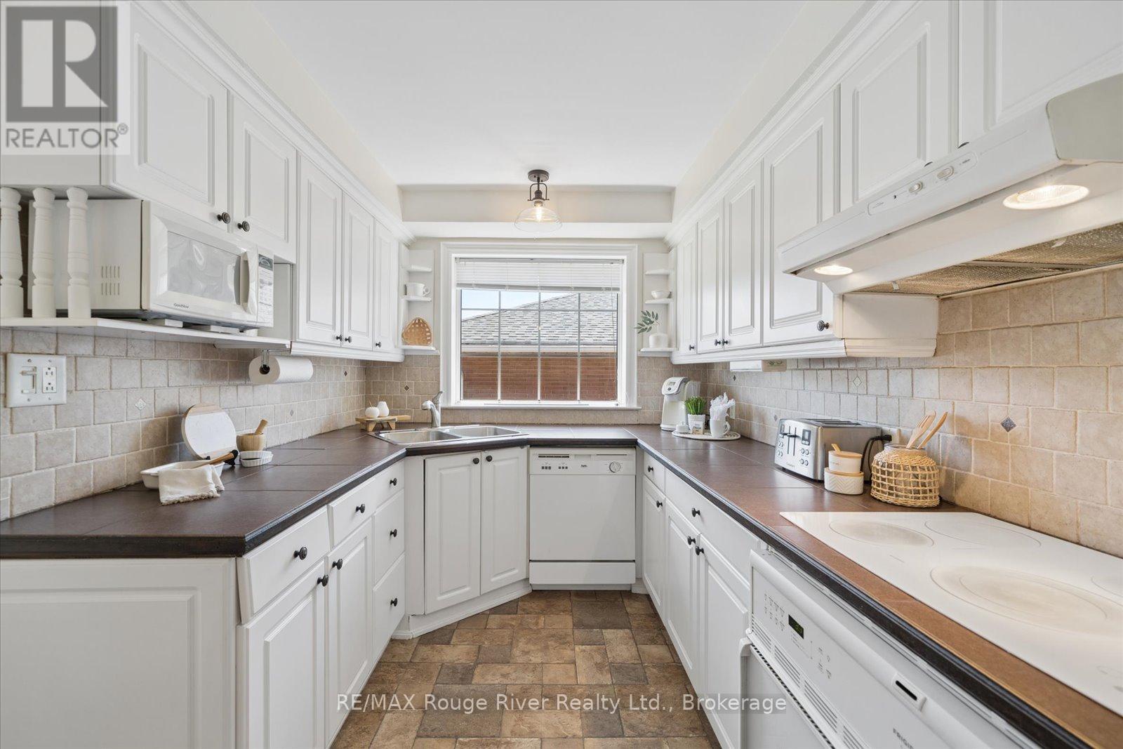 Lorem Ipsum Dolor Si, Whitby, Ontario  L1N  - Photo 15 - DEMO29838448