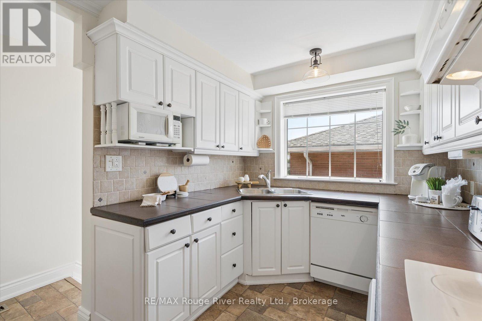 Lorem Ipsum Dolor Si, Whitby, Ontario  L1N  - Photo 17 - DEMO29838448